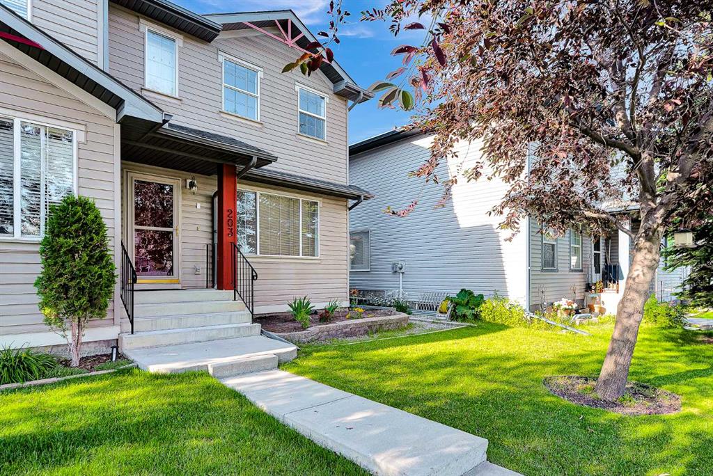 203 Covemeadow Crescent