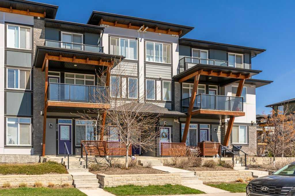 222 Seton Passage SE
