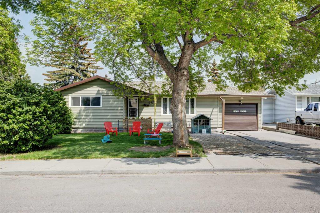 212 Hendon Drive NW