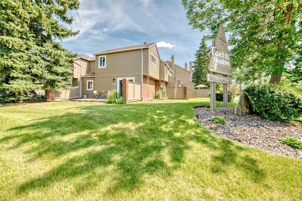 205-829 Coach Bluff Crescent SW