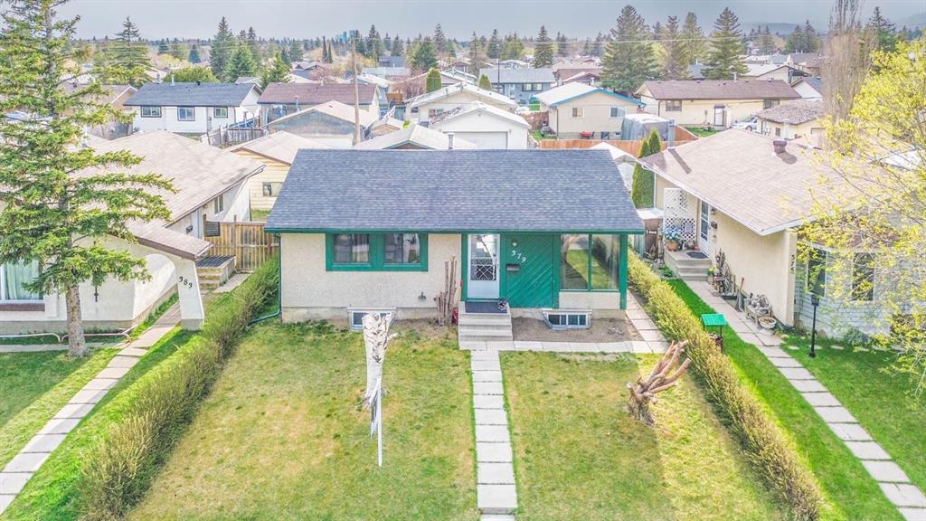 379 Maitland Crescent NE