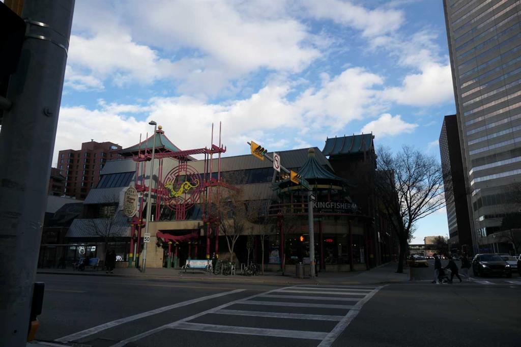 235-328 Centre Street SE, Chinatown
