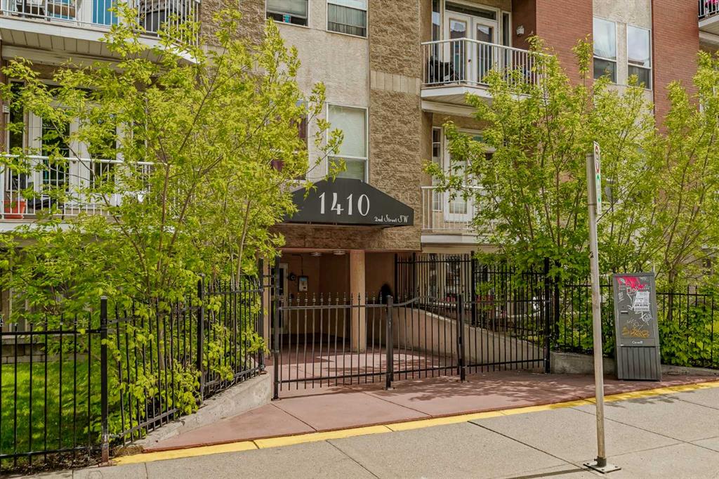 102-1410 2 Street SW