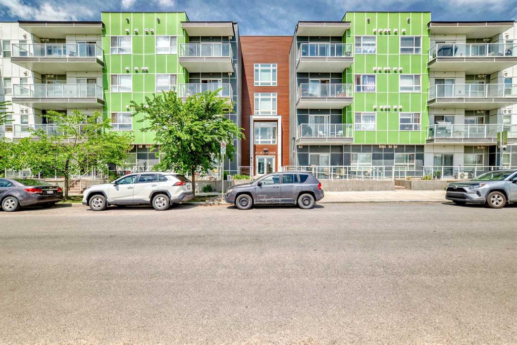 212-20 Seton Park SE, Seton