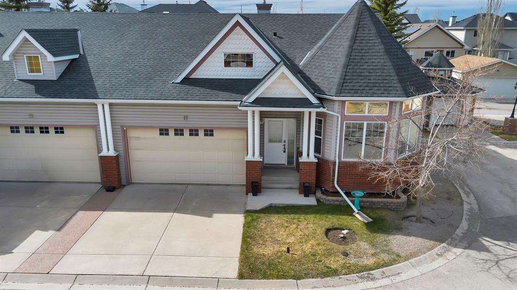 17 Prestwick Pond Terrace SE