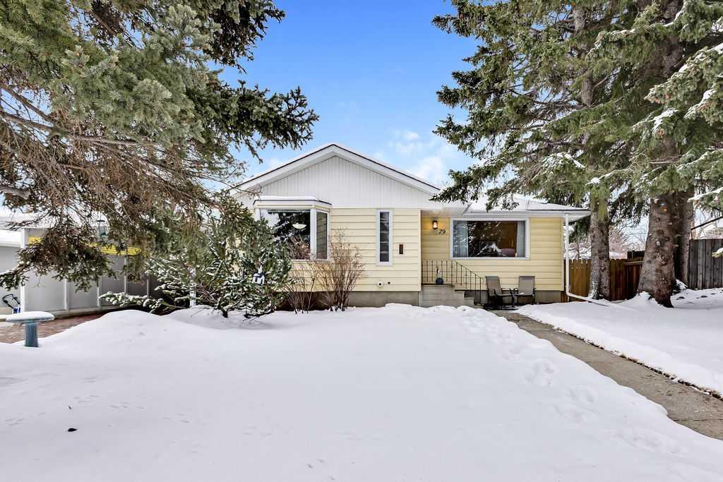 79 Chancellor Way NW