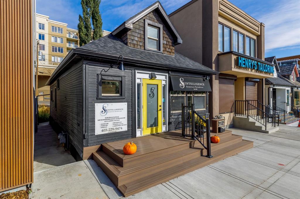 2032 34 Avenue SW, South Calgary