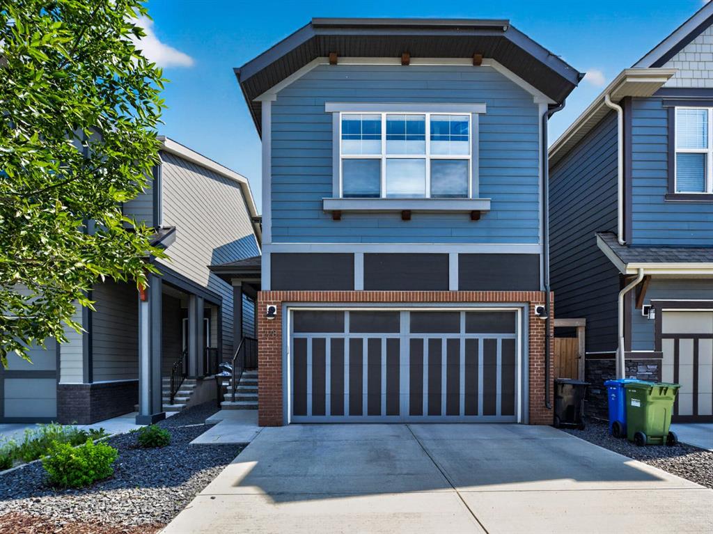 228 Masters Crescent SE