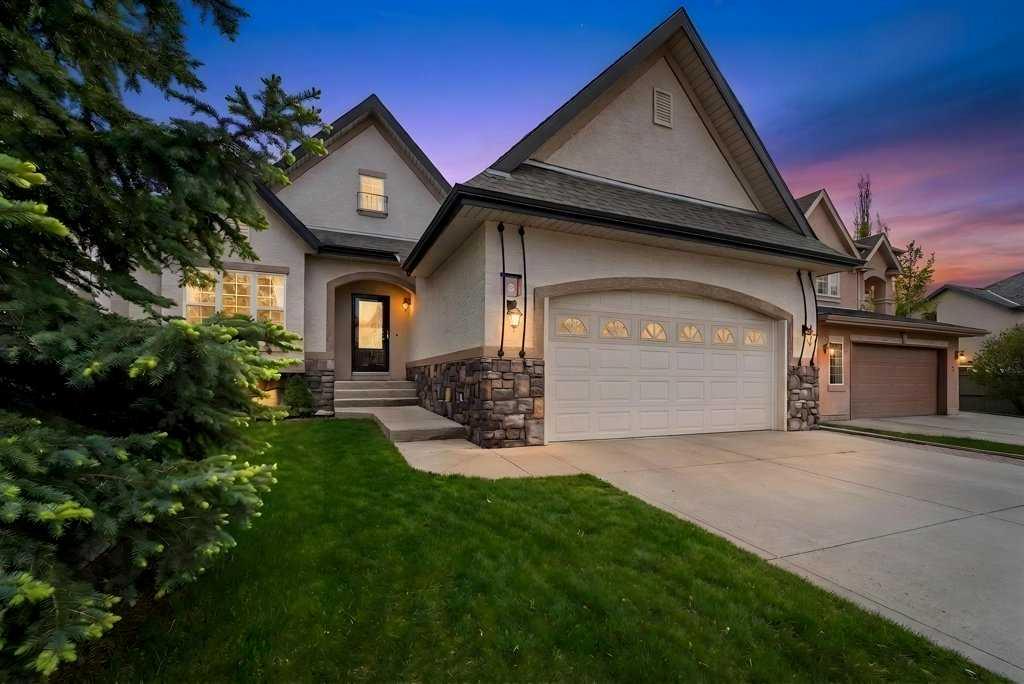 9 Tuscany Glen Way NW