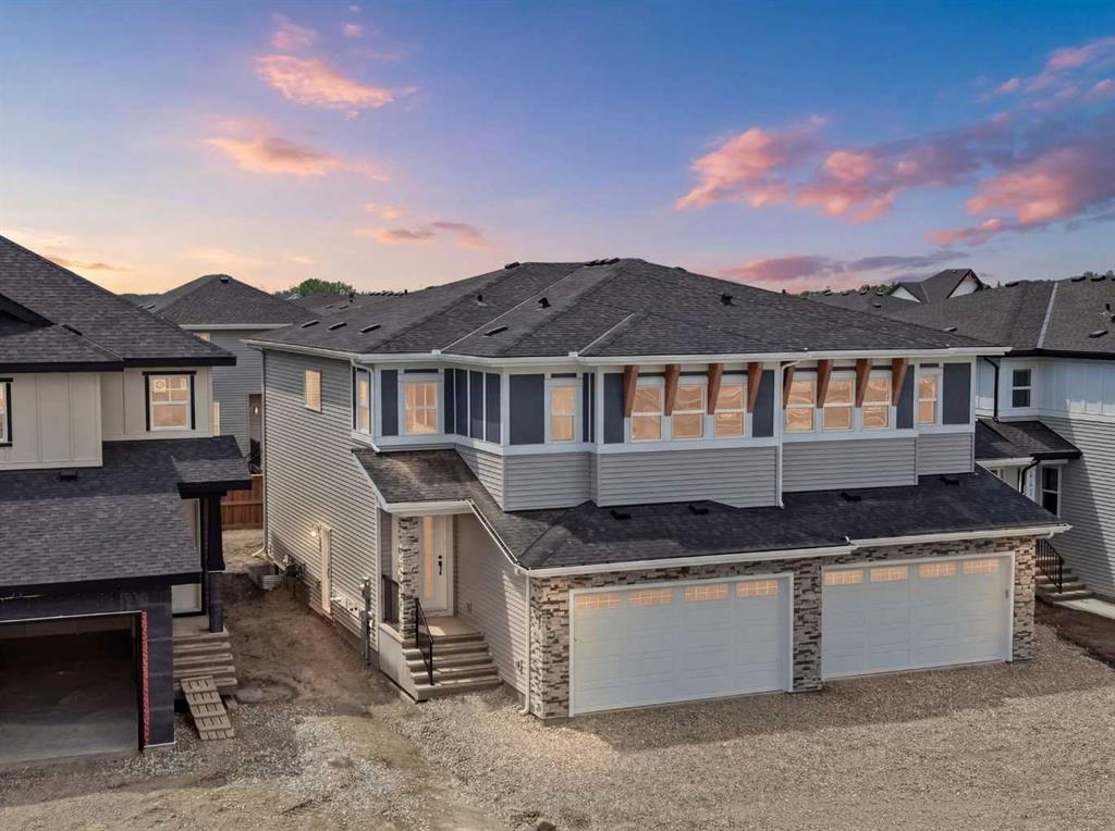 439 Kinniburgh Loop, Kinniburgh South