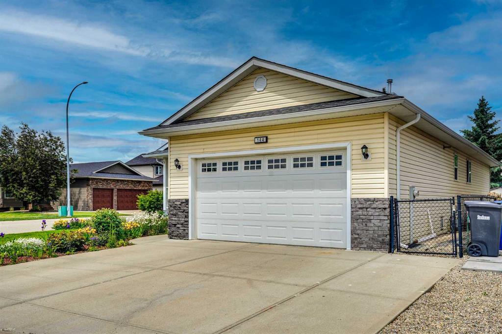 144 Hillcrest Cape, Hillview Estates