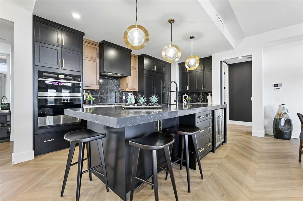 201-130 Marina Cove SE