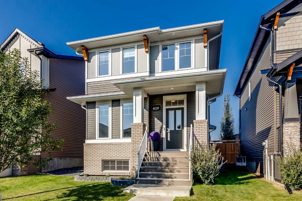 629 Reynolds Crescent SW