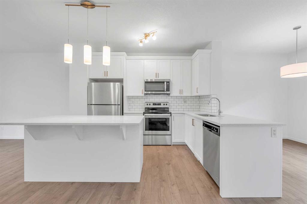 131 Legacy Point SE