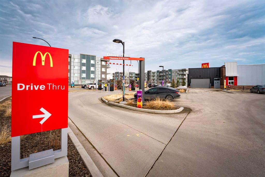 215-40 Carrington Plaza N