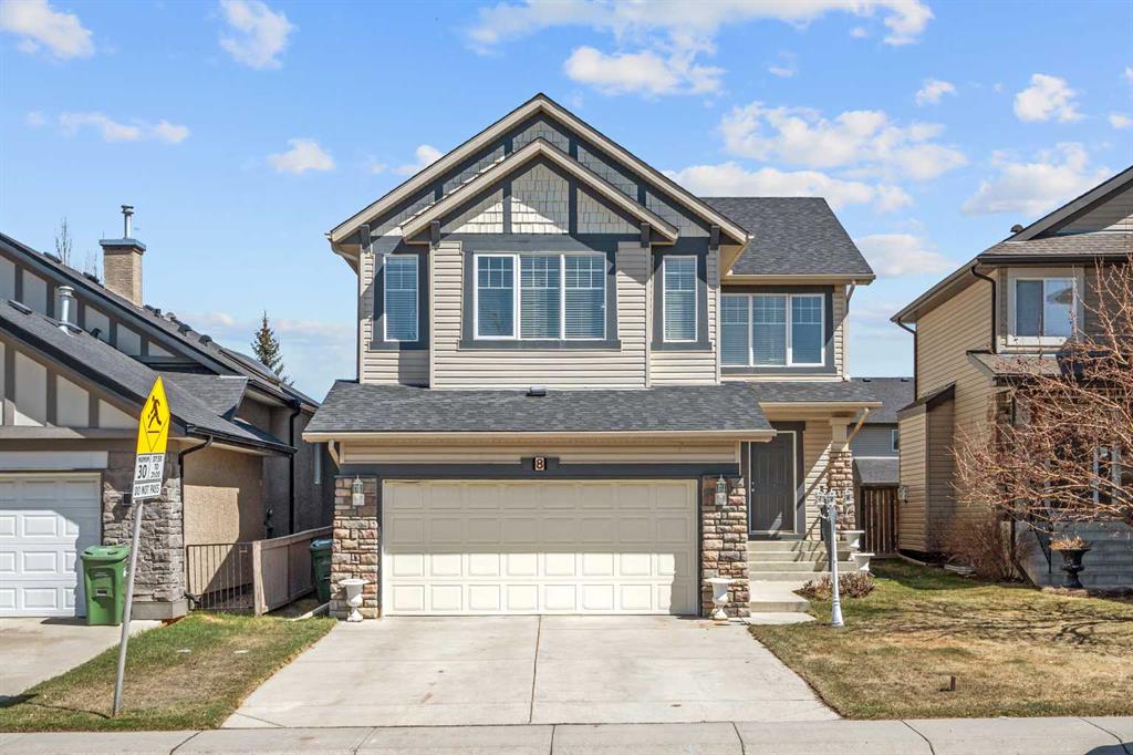 8 Chapalina Rise SE