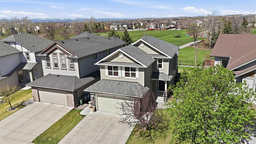 72 Drake Landing Crescent