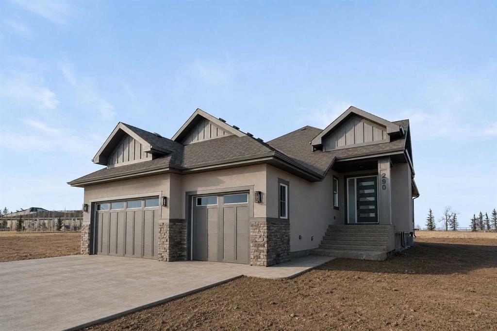 290 Muirfield Crescent