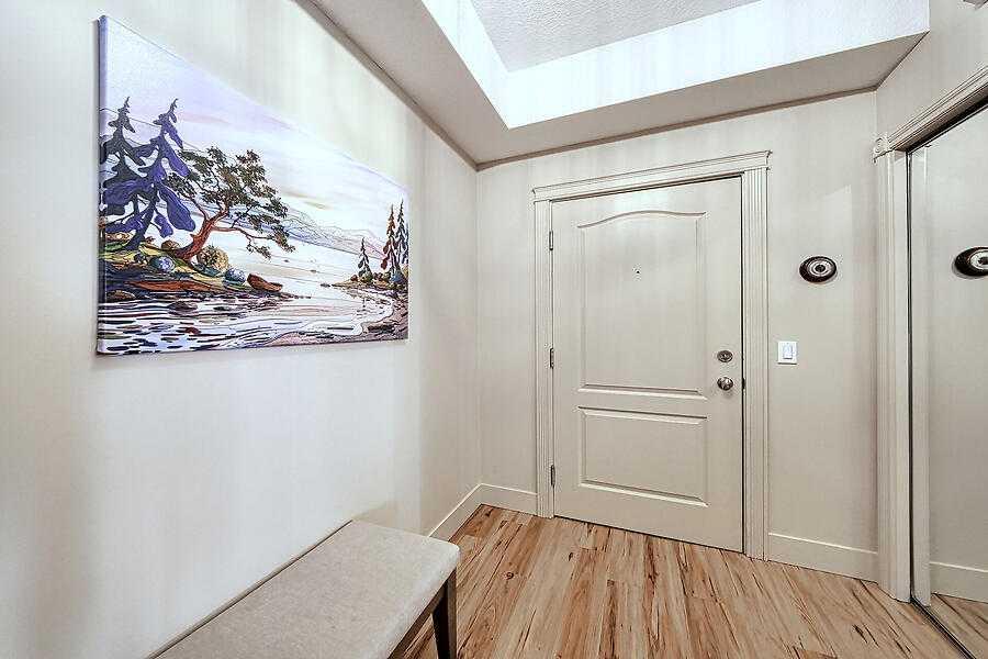 1233-151 Country Village Road NE