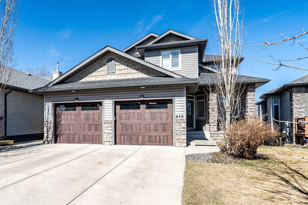 812 Coopers Drive SW