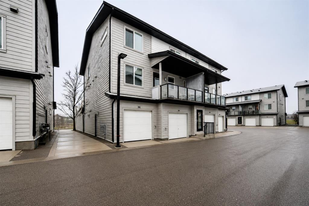 202-245 Redstone Walk NE, Redstone