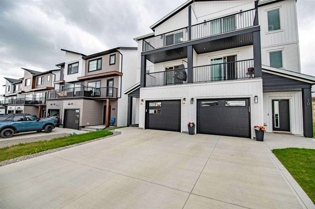 12 Vincent Gate