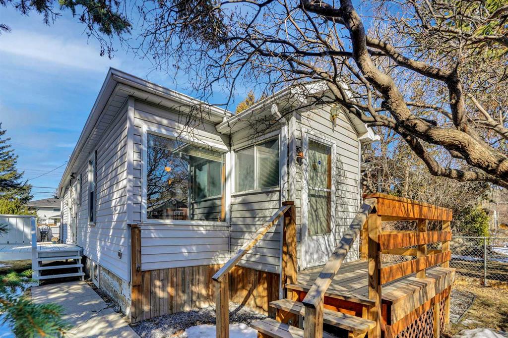 231 11A Street NE