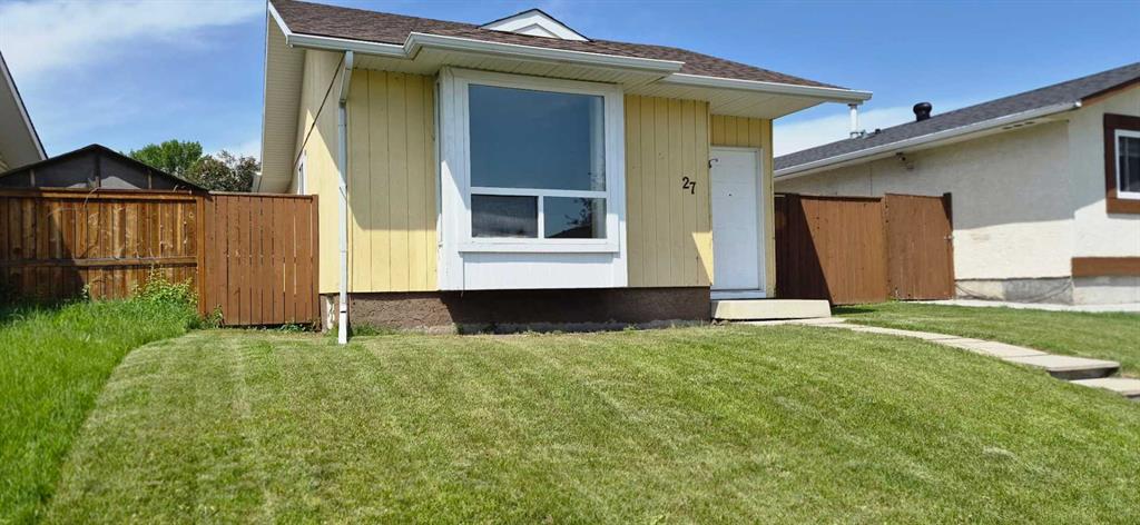 27 Aberdare Crescent NE