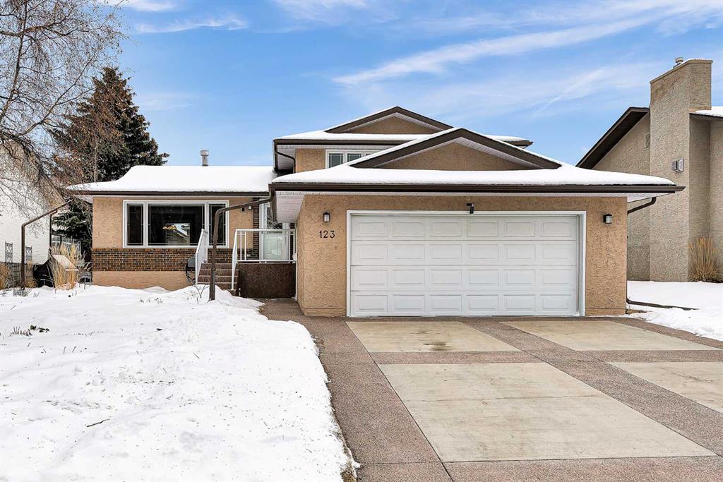 123 Valhalla Crescent NW