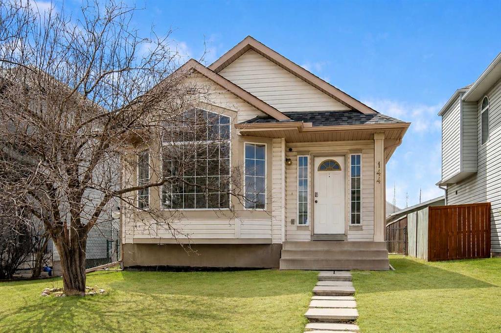 144 Covewood Close NE
