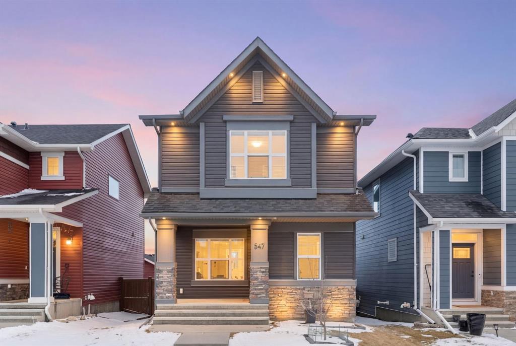 547 Evanston Drive NW