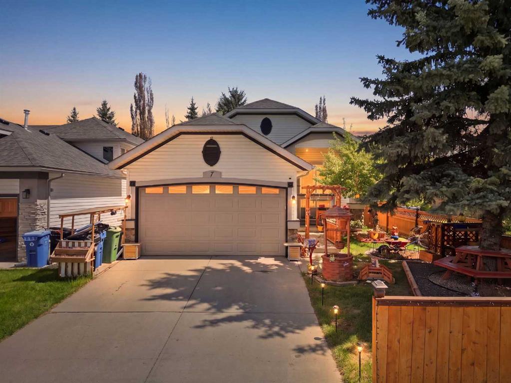 7 Chaparral Road SE