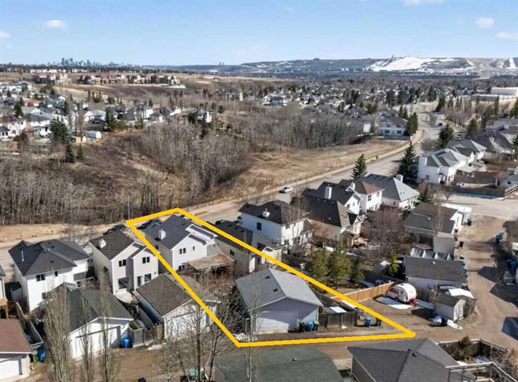 97 Tuscany Valley View NW