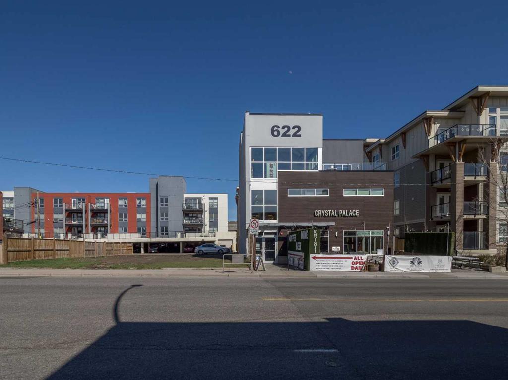 622 Edmonton Trail NE, Renfrew