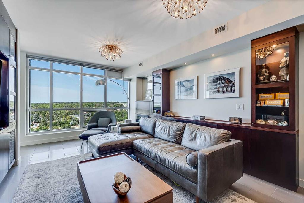 1007-16 Varsity Estates Circle NW