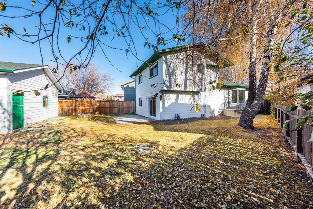 13 Martingrove Court NE