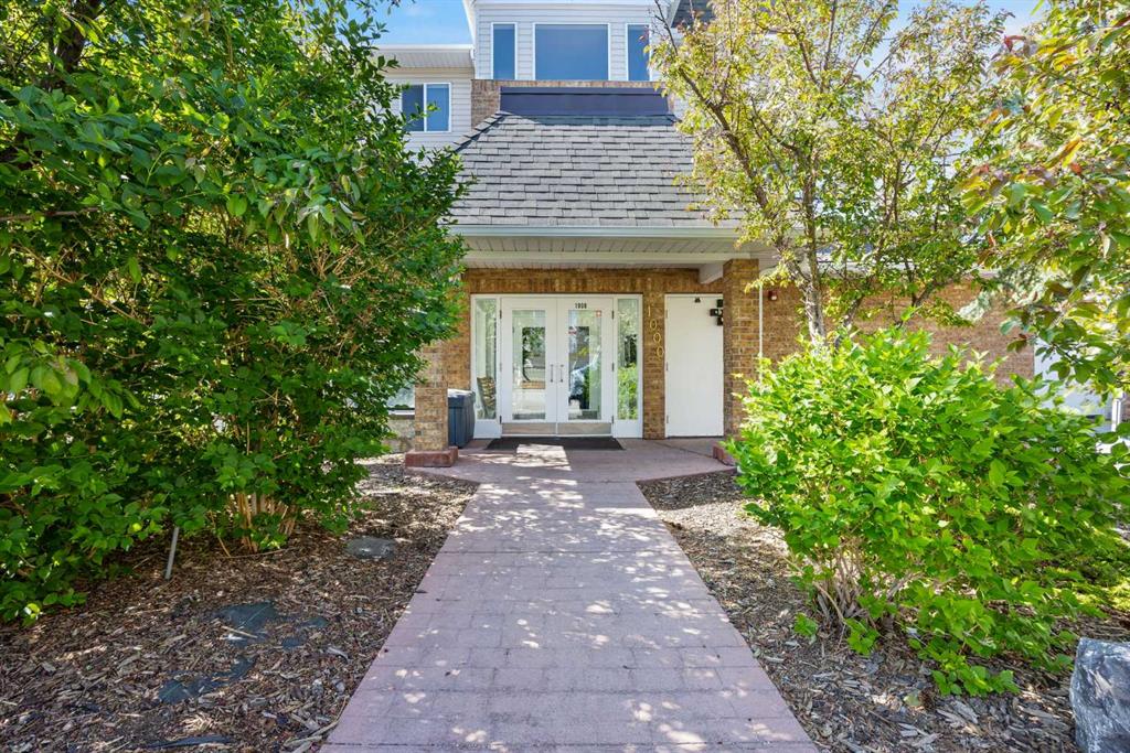 1314-950 Arbour Lake Road NW