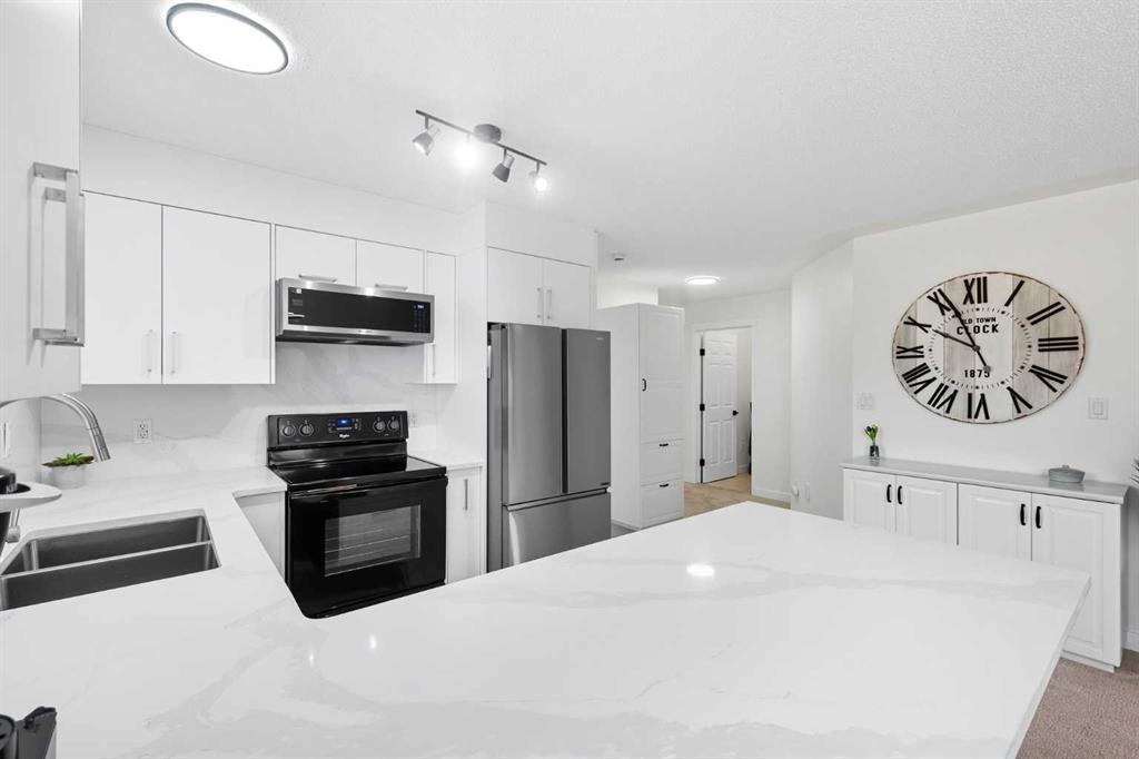 1211-7451 Springbank Boulevard SW