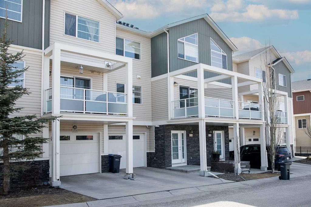 206 Redstone View NE, Redstone