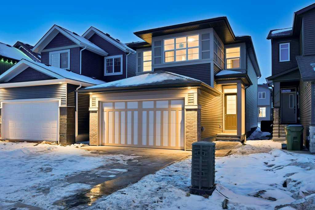 77 Corner Glen Road NE
