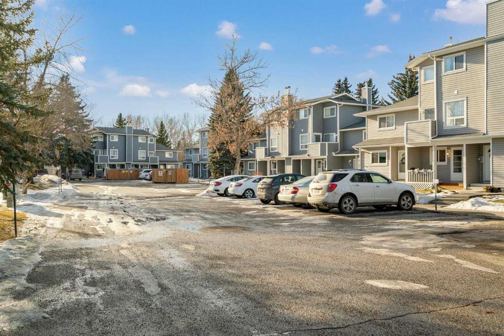 43-200 Shawnessy Drive SW