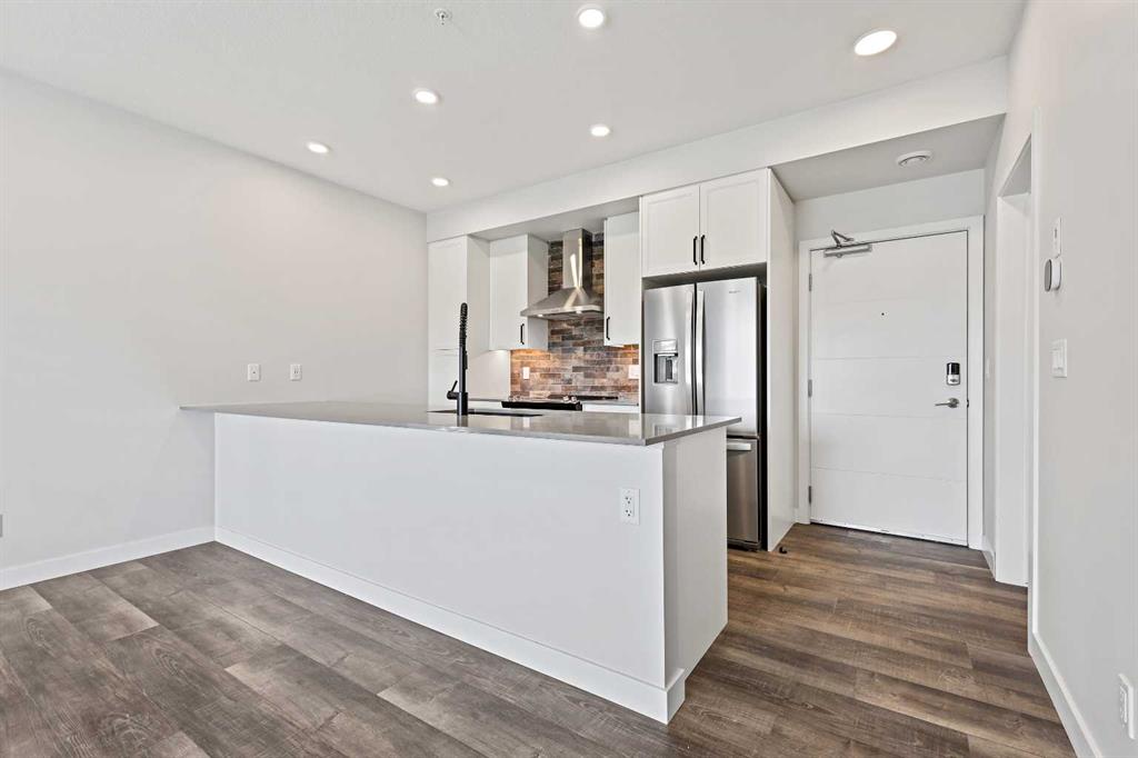 216-255 Les Jardins Park SE