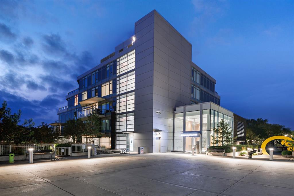 104-128 Waterfront Court SW