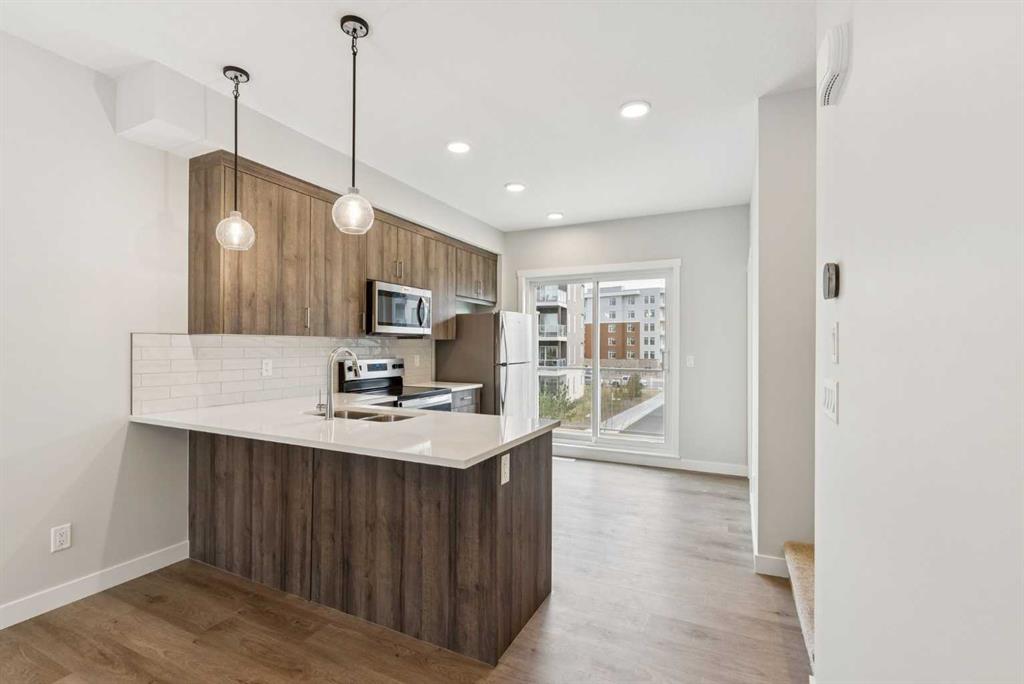 107 Shawnee Square SW