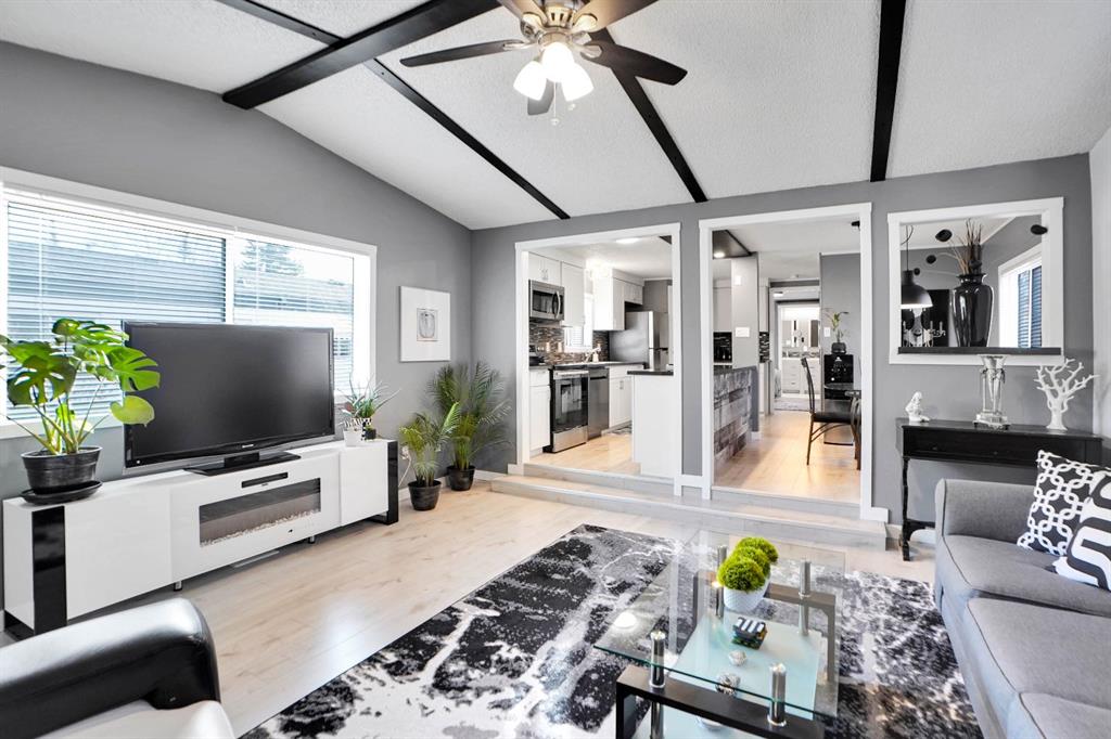 208-3223 83 Street NW