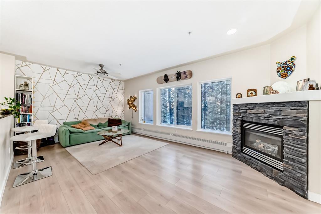 114-30 Discovery Ridge Close SW