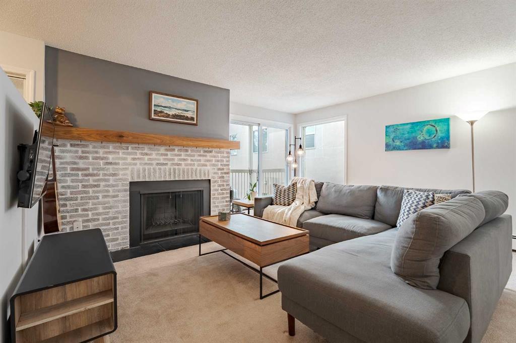 7-3402 Parkdale Boulevard NW