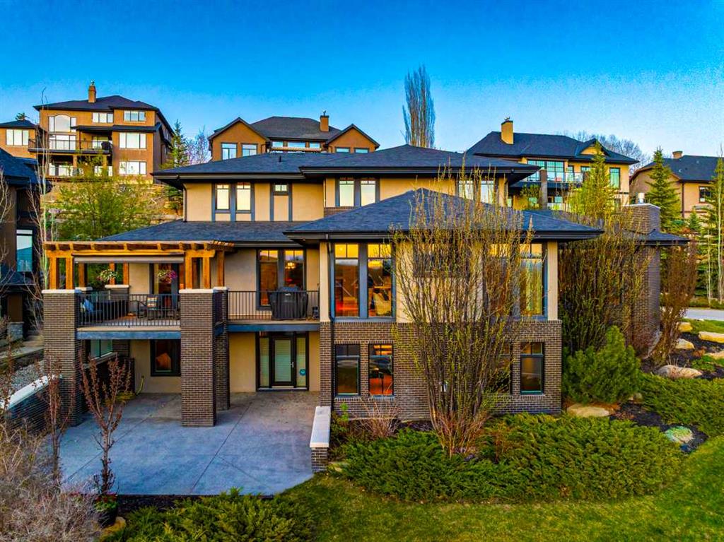 16 Spring Valley Way SW