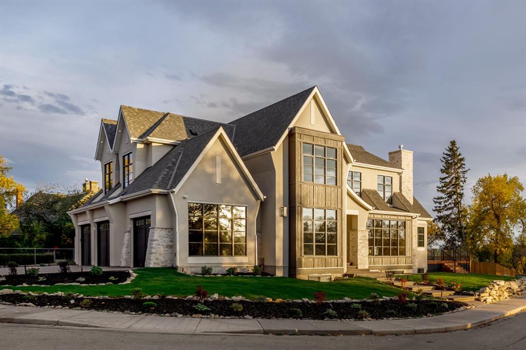 2920 Toronto Crescent NW