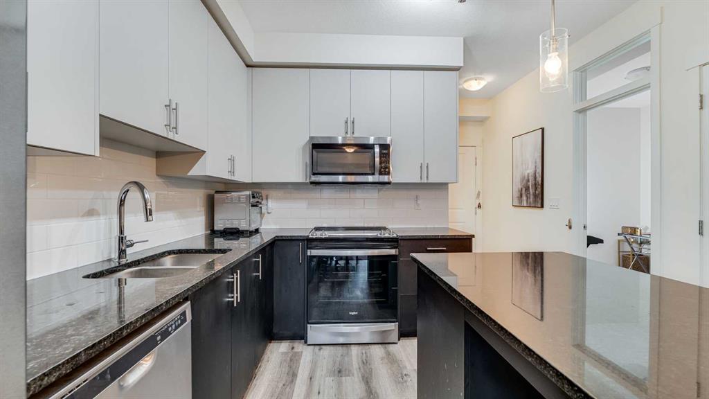 8403-151 Legacy Main Street SE